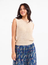 Warm Gesture Sweater Vest