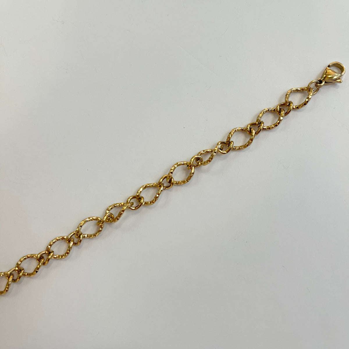 Hammered Oval Chain Bracelet