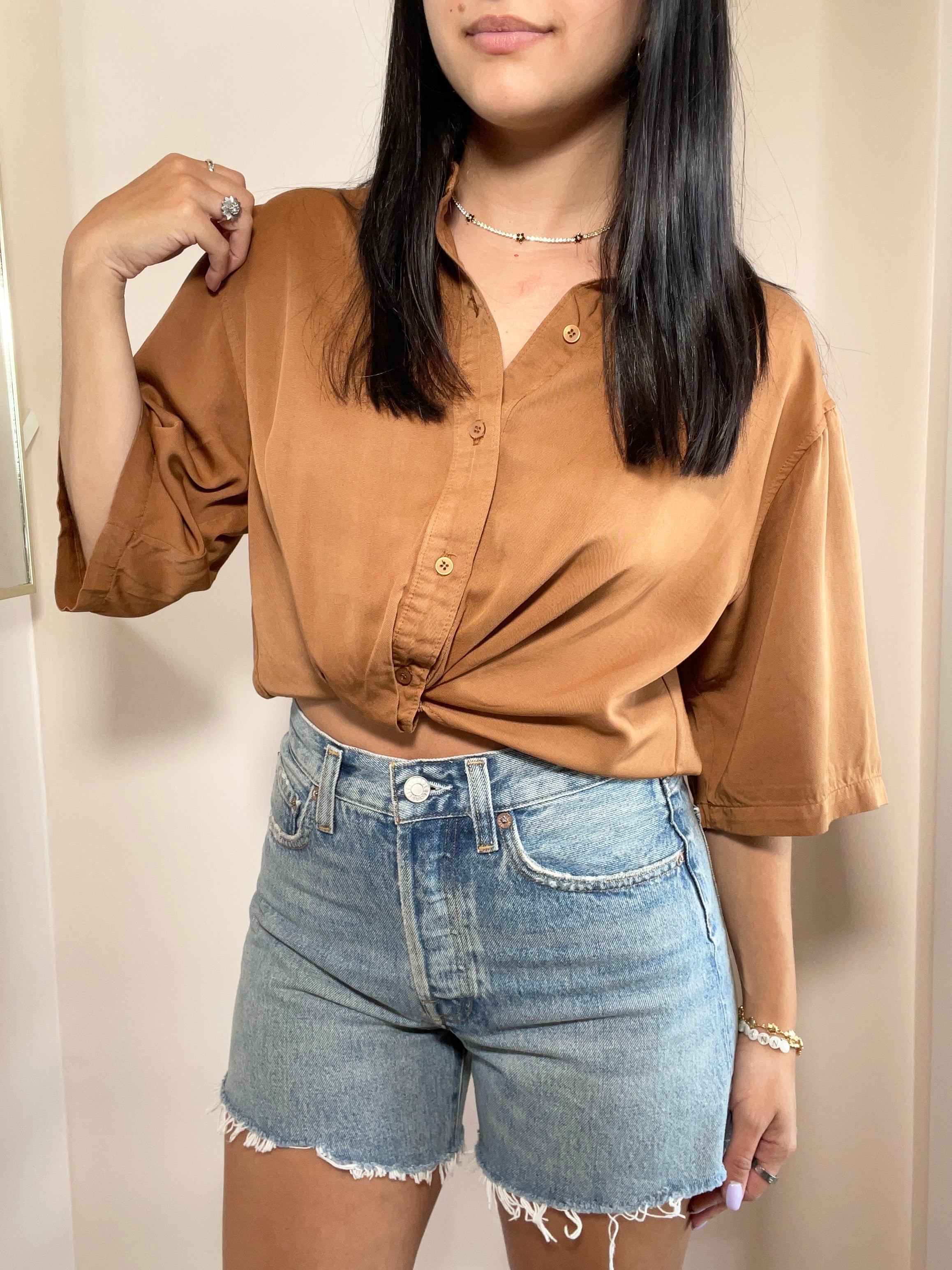 Dove Modal Cropped Twist Shirt